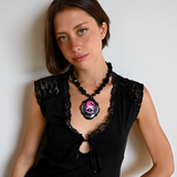 KITTY GOTHIC PORTRAIT NECKLACE