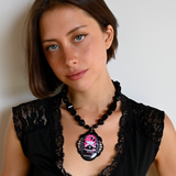 KITTY GOTHIC PORTRAIT NECKLACE