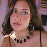 SKULL CHARM PEARL NECKLACE