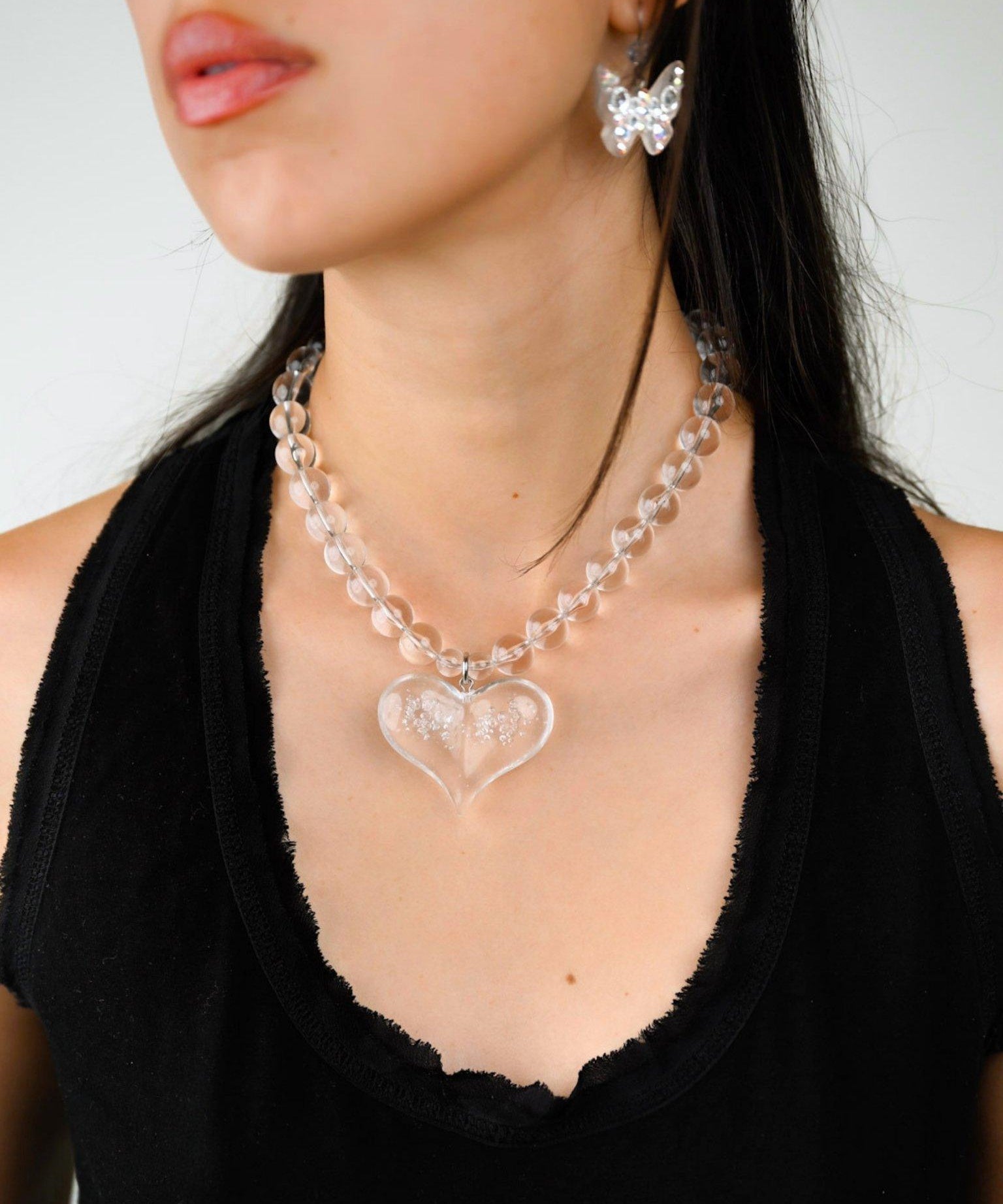 PAPARAZZI FIZZY HEART NECKLACE