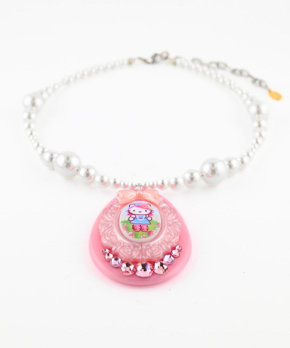 KITTY BAROQUE PEARL NECKLACE