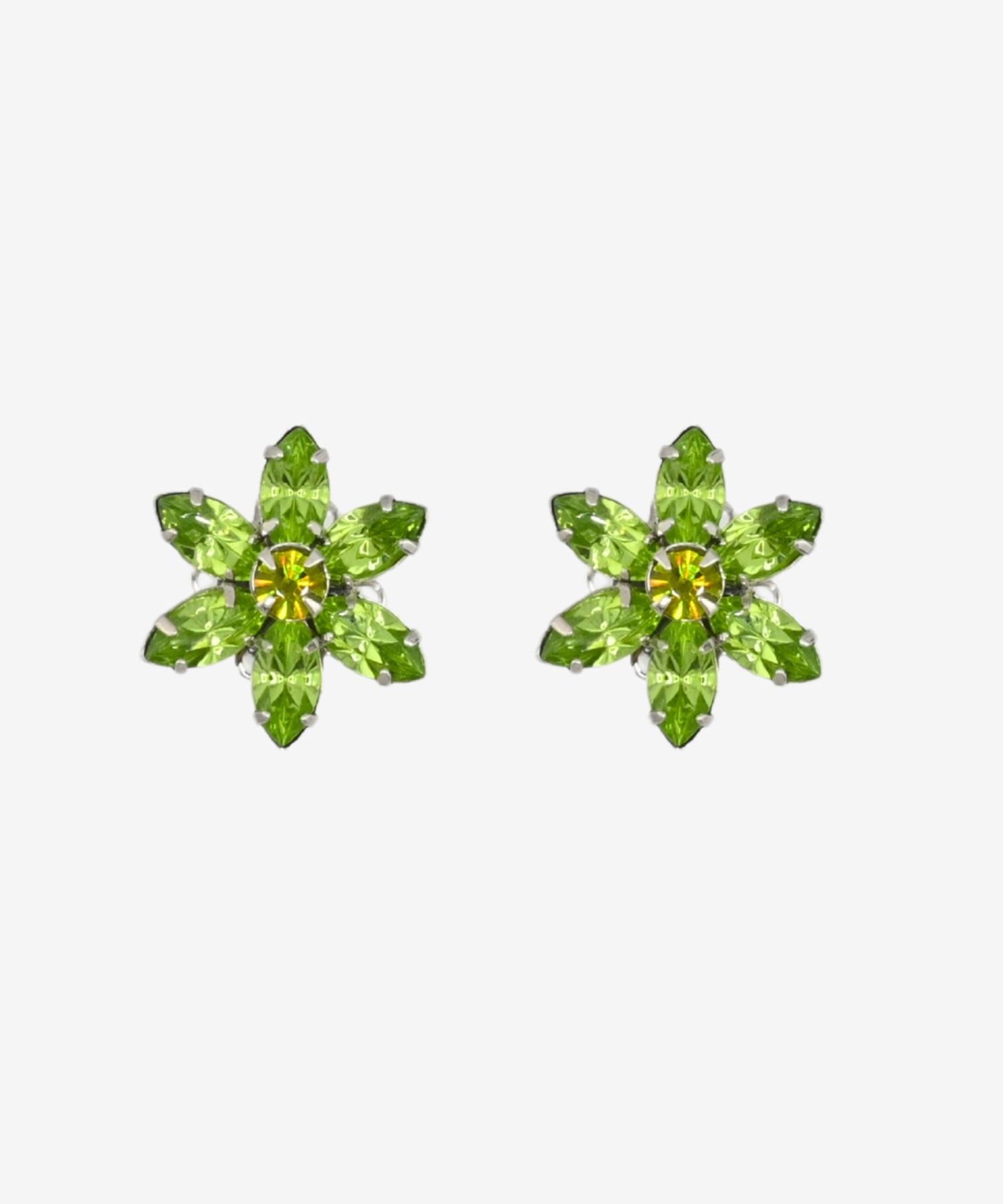 PETAL STUD EARRINGS