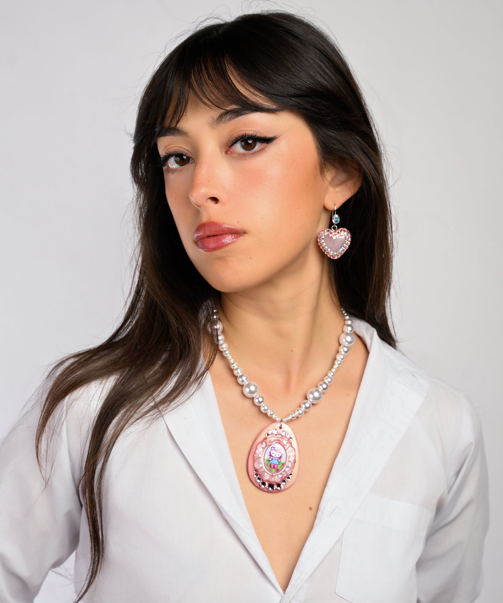 KITTY BAROQUE PEARL NECKLACE
