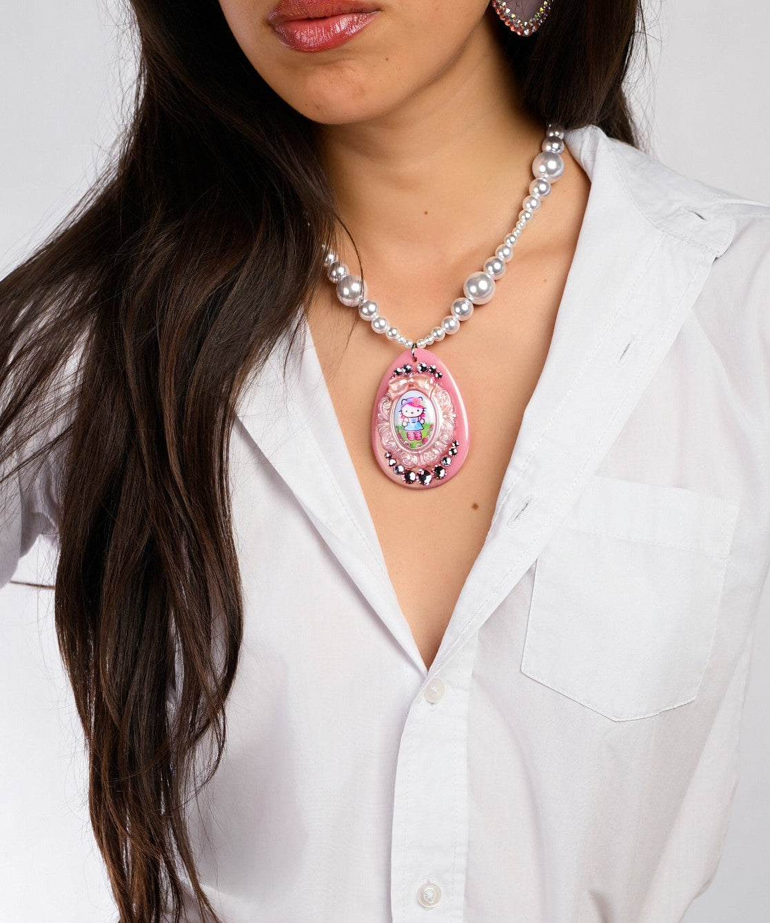 KITTY BAROQUE PEARL NECKLACE