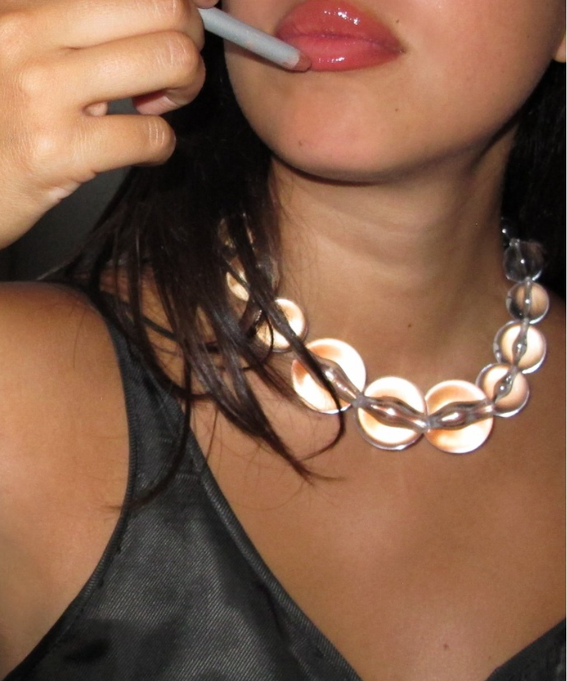 PAPARAZZI LUCITE NECKLACE