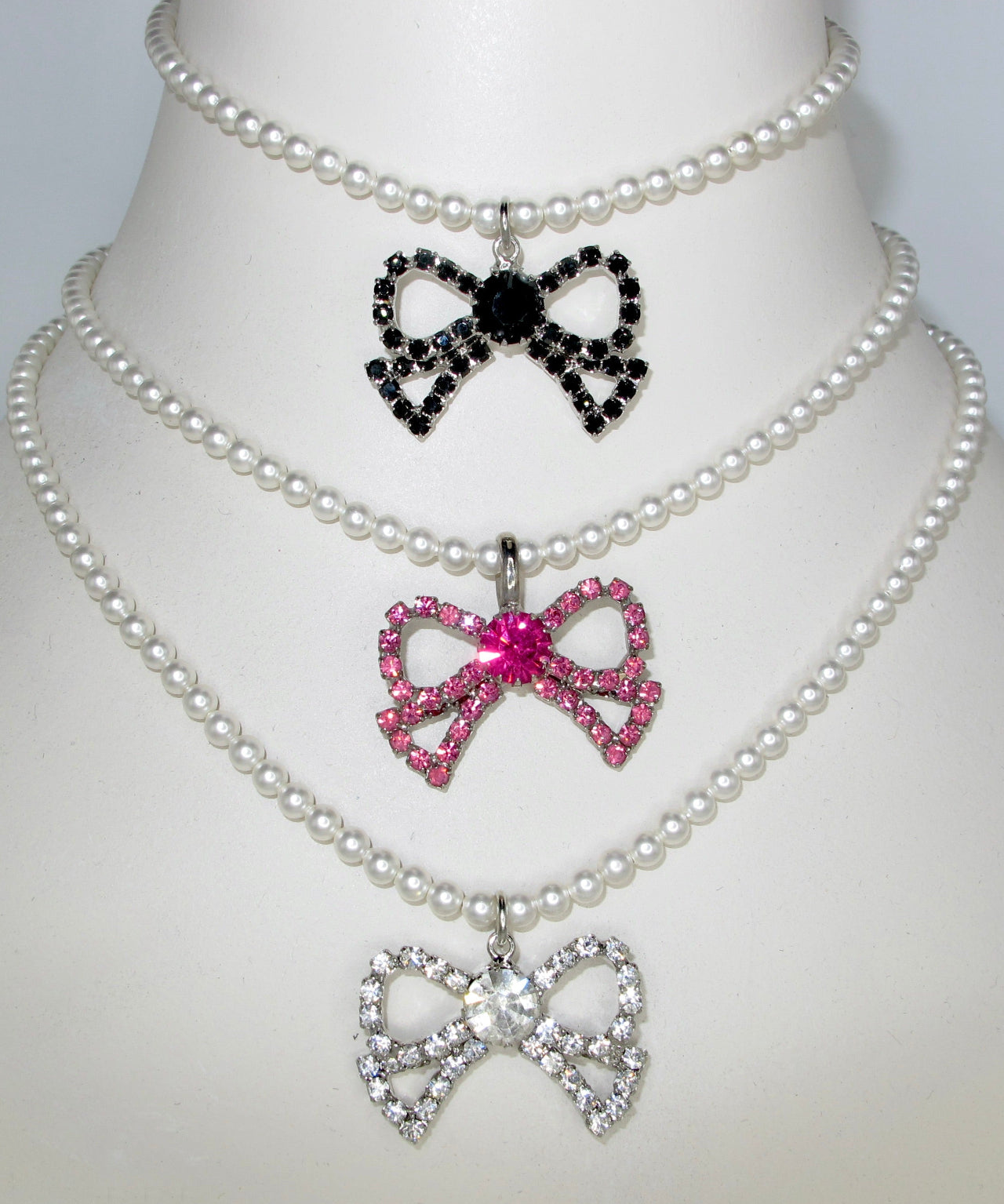 PETIT CADEAU NECKLACE