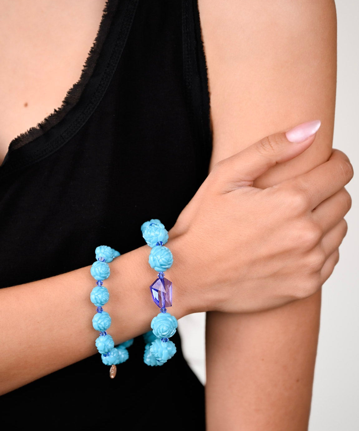 CARVED ROSE BRACELET SET
