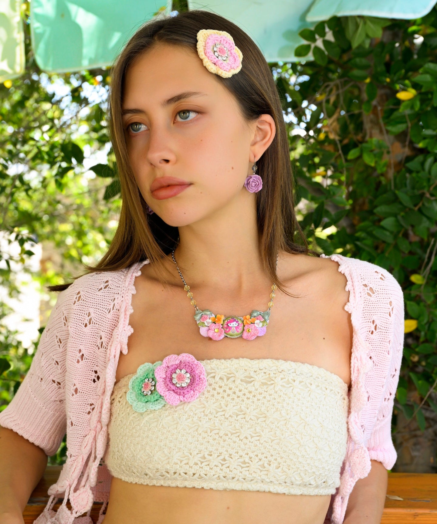 TAPESTRY FLOWER CLIP