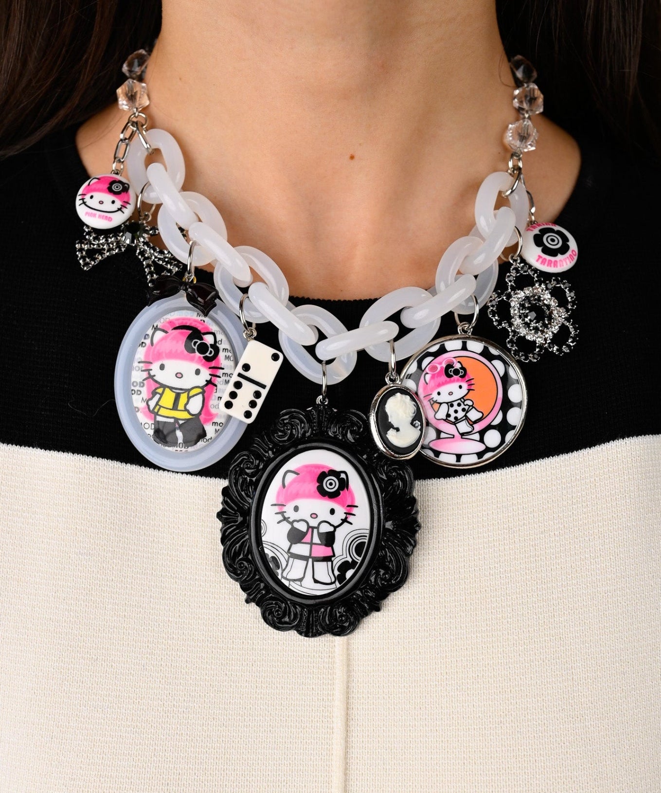 MOD KITTY SUPERCHARM