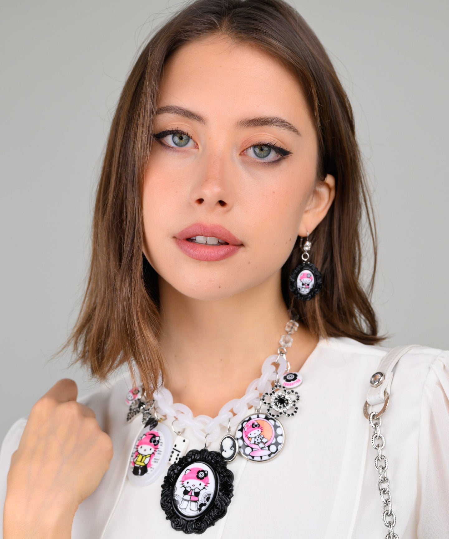 KITTY BAROQUE EARRINGS
