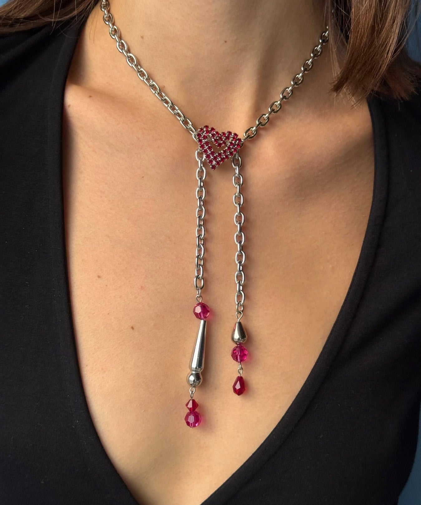 CHAINED HEART LARIAT NECKLACE
