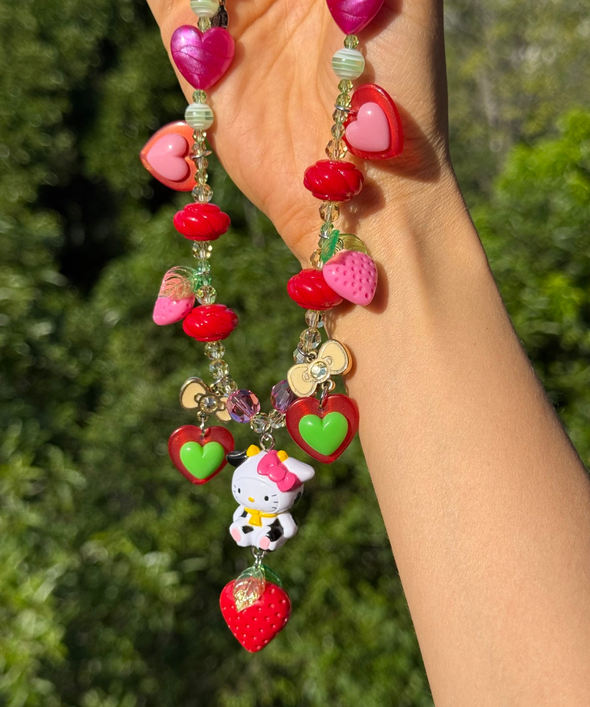 KITTY MINT BERRY NECKLACE