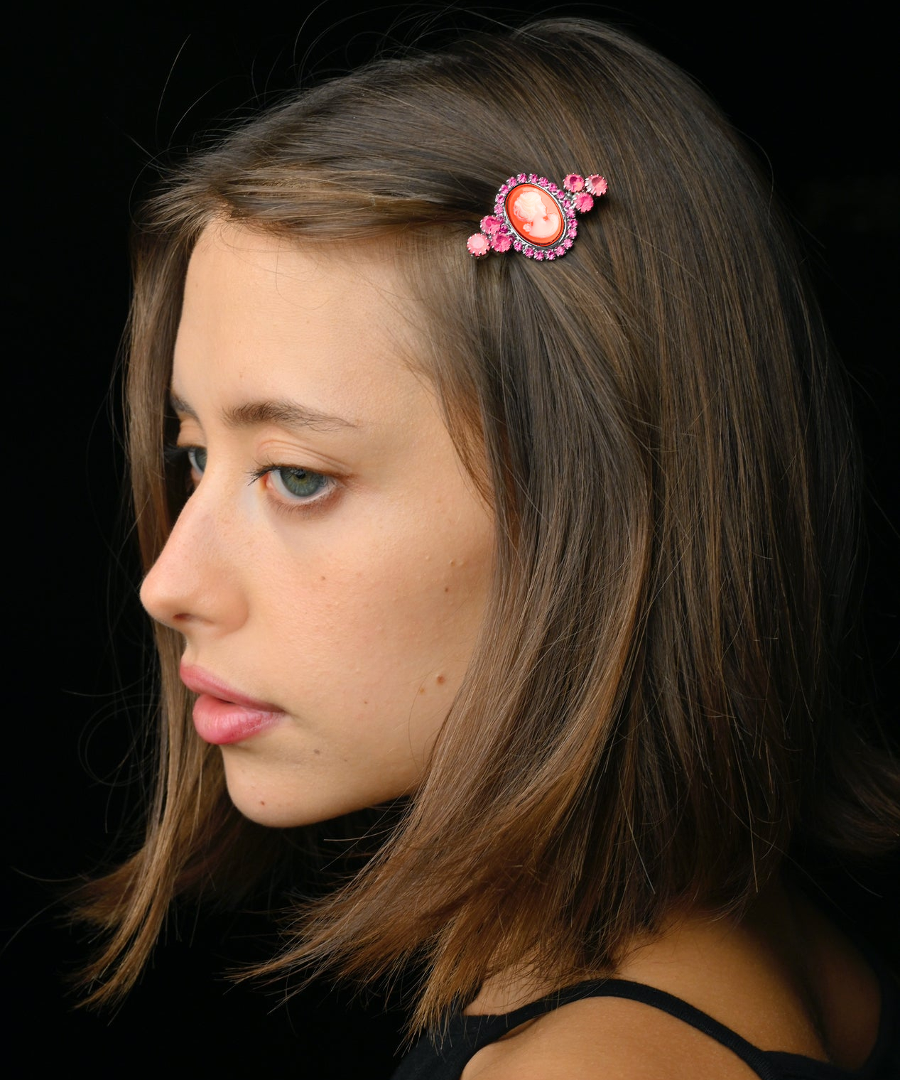CANDY CAMEO HAIR CLIP