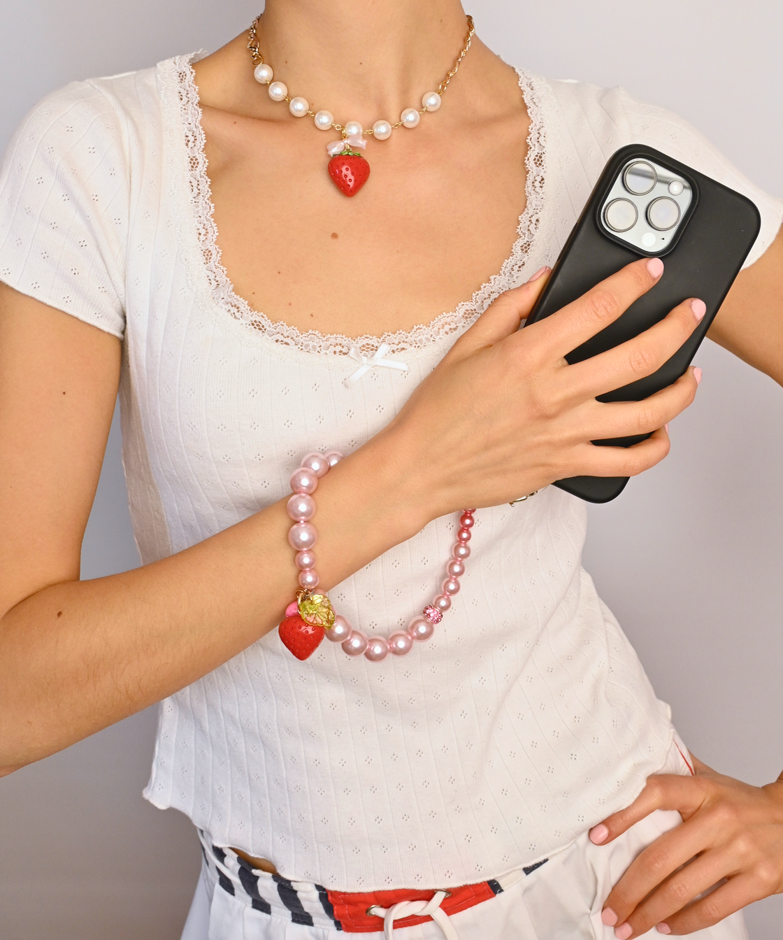 BERRIES N' CREAM PHONE WRISTLET