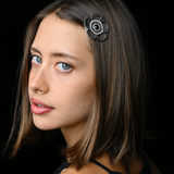 CARNABY FLOWER CLIP