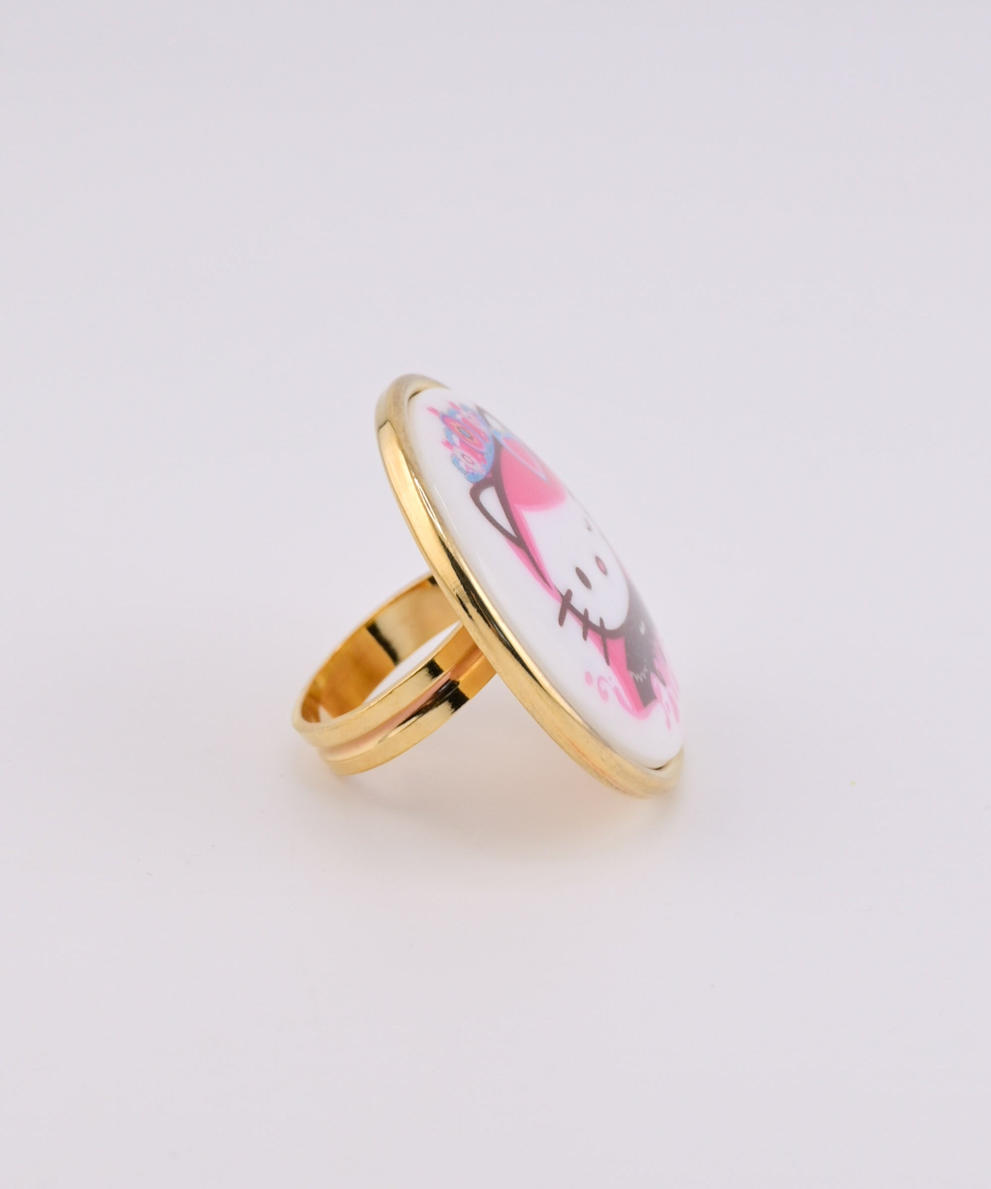 Classic Round Kitty Ring